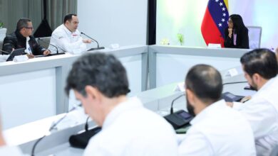 Venezuela define estrategias para fortalecer la producción petrolera y petroquímica