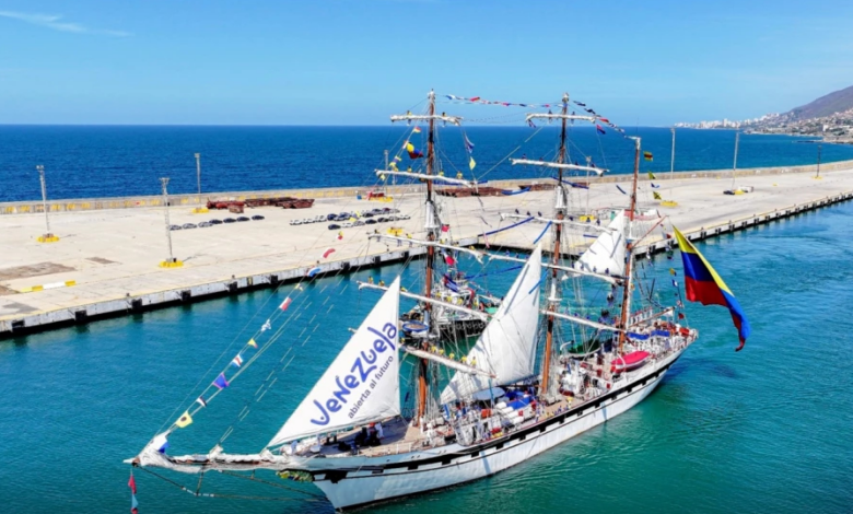 Buque Escuela Simón Bolívar llega a Granada primer destino en XXXVI Crucero de Instrucción