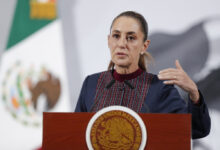 Sheinbaum respalda a Pedro Sánchez al "apostar por la paz"