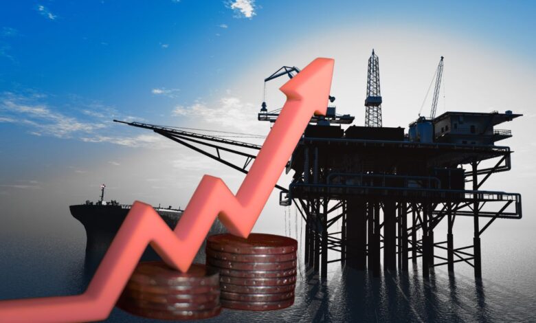 Precios del petróleo cierran con el mayor repunte mensual, en plena escalada contra Irán