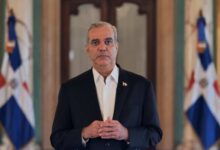 Presidente dominicano anuncia alzas en tarifas de servicios y alimentos