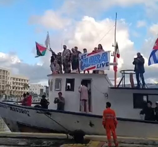 Arriba a La Habana la Flotilla "Nuestra América"