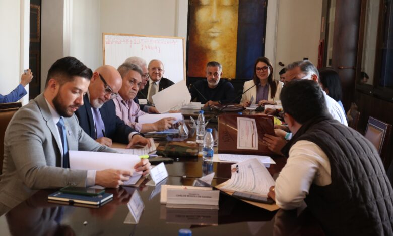 Parlamento venezolano publica lista de postulados a Fiscal y Defensor