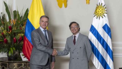 Colombia entregó presidencia por tempore de Celac a Uruguay