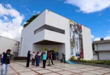 Entre páginas y aplausos: La Magia del libro en el corazón de la Filven Bolívar