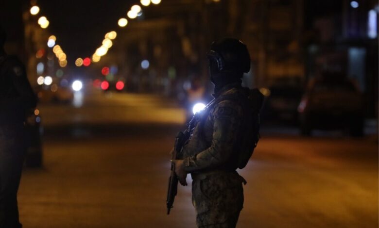 Gobierno de Ecuador confirma toque de queda parcial desde este domingo