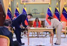 Venezuela suscribe nuevos acuerdos de cooperación energética con empresas de EE. UU.