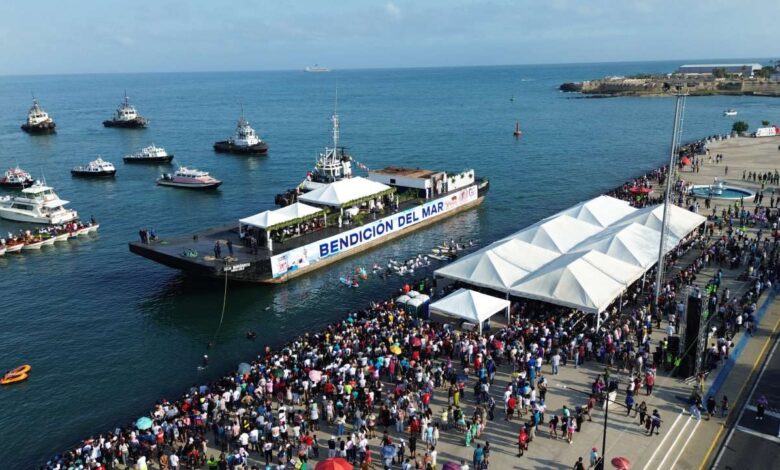 Feligresía asistió masivamente a la Bendición del Mar en Carabobo