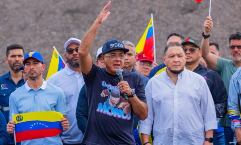 Presidente del Parlamento insta a bajar los colores políticos y subir el tricolor nacional