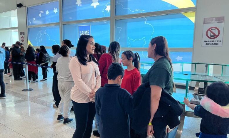 208 migrantes venezolanos fueron repatriados desde EEUU