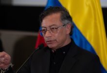 "Una monstruosidad": Petro reacciona al arancel de 100 % impuesto por Ecuador