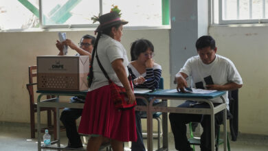 Perú: Autoridad electoral extiende hasta este lunes votación de comicios generales