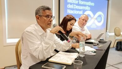 Inces se reúne con gremios y empresas
