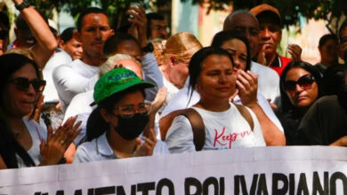 Maestros suman 200 manifestaciones en rechazo a sanciones contra el país
