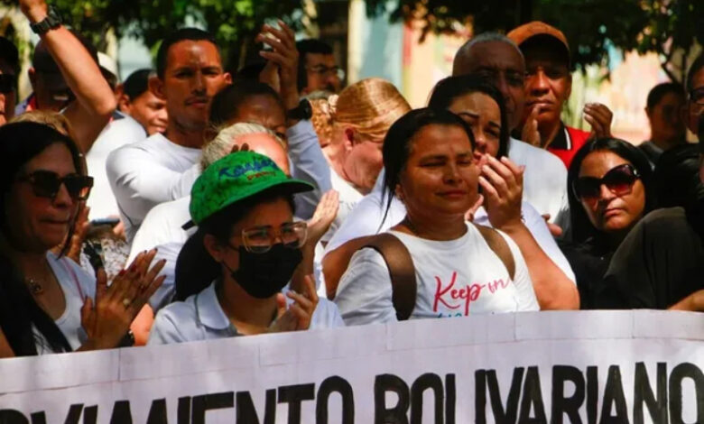 Maestros suman 200 manifestaciones en rechazo a sanciones contra el país