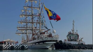 Buque Escuela Simón Bolívar iza sus velas hacia la Isla de Aves