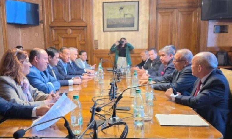 Delegación del Parlamento venezolano gestiona en Montevideo retorno pleno al Parlasur