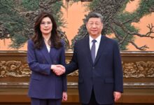 Xi se reúne con líder del Kuomintang de Taiwán en Beijing