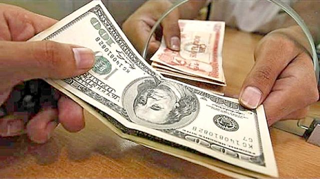 Gobierno de Bolivia niega devaluación de la moneda