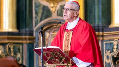 Cardenal católico ratifica prohibición a uso electoral de la religión en Perú