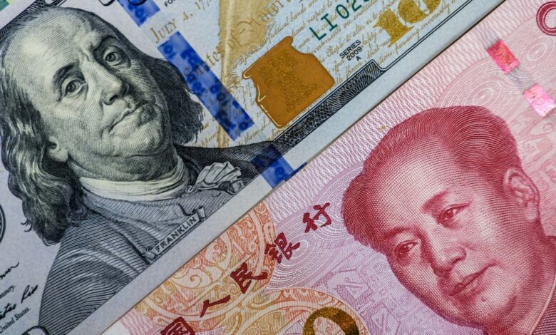El dólar cede posiciones frente al yuan