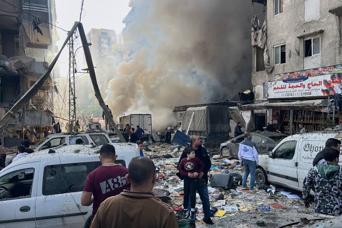 Nueva jornada de bombardeos israelíes cobra la vida de 34 libaneses