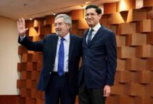 Presidenta de México designa a Roberto Velasco como nuevo canciller