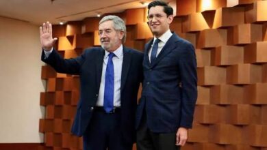 Presidenta de México designa a Roberto Velasco como nuevo canciller