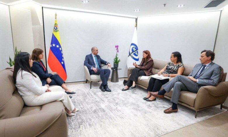 La Fiscalía venezolana acuerda establecer canales de «comunicación directa» con varias ONG