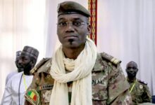Muere ministro de Defensa de Mali tras explosión de un coche bomba
