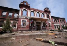 Número de muertos por ataque ucraniano contra el colegio de Starobelsk asciende a 16