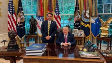 Trump recibe en la Casa Blanca a Flávio Bolsonaro: qué se sabe