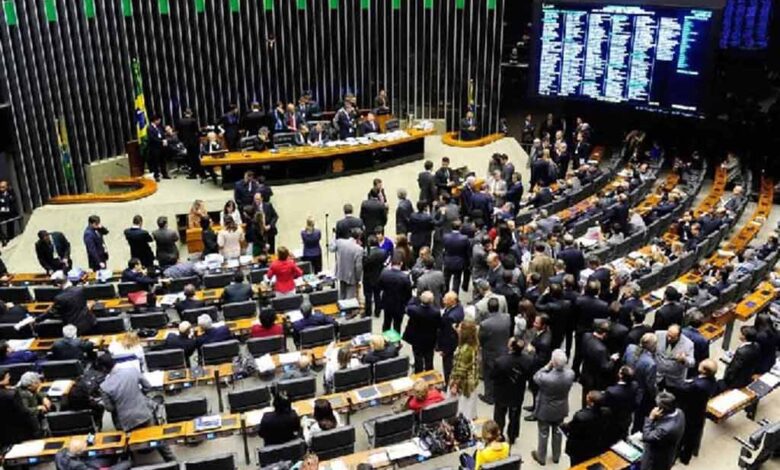 Interponen acciones contra Ley de Dosimetría ante Supremo de Brasil