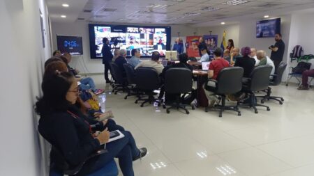 Menéndez: construcción de consensos nacionales es clave para paz y soberanía de Venezuela