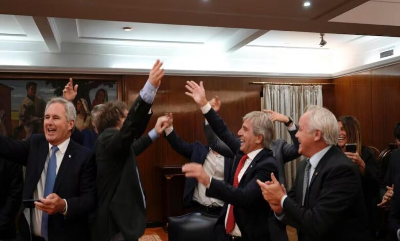 Gobierno Milei festeja nuevo préstamo del FMI