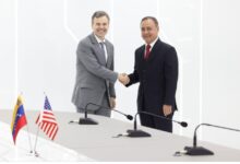 Ministro de Energía Eléctrica y encargado de negocios de EE. UU. evalúan reconstrucción del SEN
