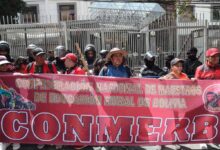 Protestas multisectoriales matizan Día del Trabajador en Bolivia y Ecuador