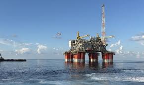 El precio del petróleo se dispara ante las nuevas tensiones en Ormuz