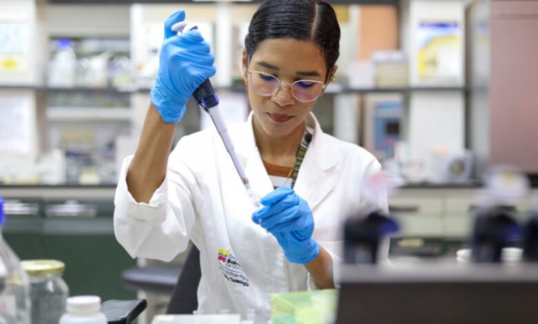 Mujeres científicas venezolanas presentan más de 1.700 proyectos de vanguardia