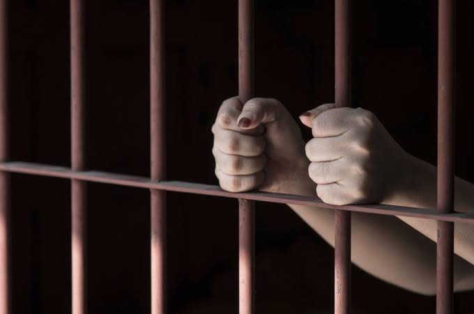Denuncian torturas y violencia sexual en cárceles de Ecuador