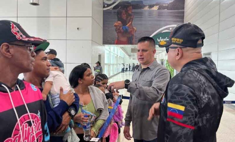 Misión Vuelta a la Patria retorna a 134 migrantes venezolanos desde Panamá
