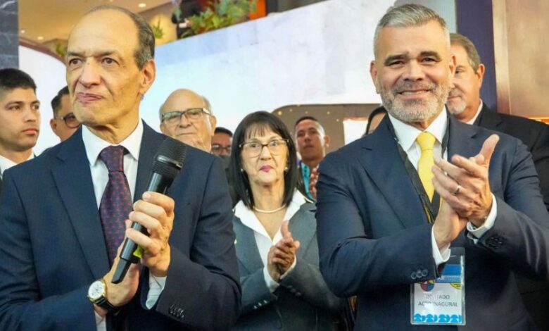 Ministro Padrino López participa en inauguración del XII Congreso Nacional de Avicultura en Caracas