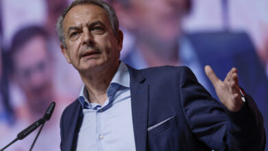 Zapatero ve “conjeturas disparatadas” en su contra en España