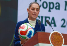 Sheinbaum pide a la FIFA "reflexionar" sobre alto costo de boletos en el Mundial