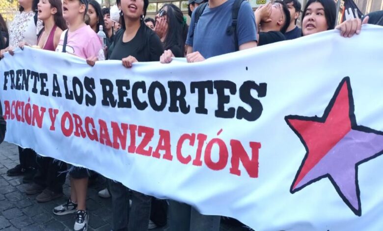 Estudiantes chilenos mantienen llamado a protesta contra políticas de Kast