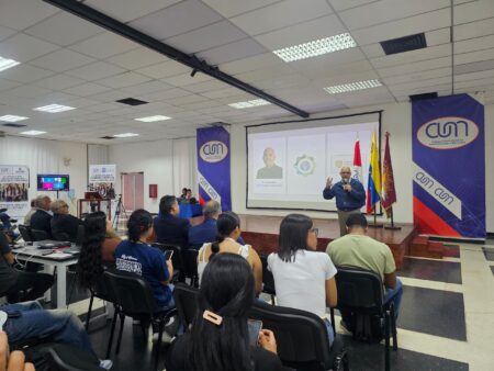 Colegio Universitario de Administración y Mercadeo impulsa formación técnica para fortalecer sectores estratégicos