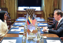 Mandataria (E) de Venezuela y embajador de EE. UU. en India abordaron agenda bilateral
