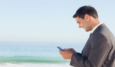 Salud Global/ Cuello de texto: el mal digital que daña la columna