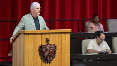 Díaz-Canel: "Cuba vive las horas más difíciles" y debemos salvarla