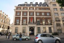 China exige a Londres que levante sanciones contra su empresas